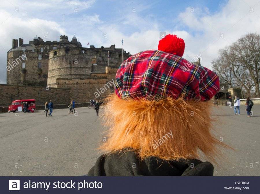 a-unidentified-tourist-wearing-a-see-you-jimmy-hat-during-a-visit-HWH0DJ.jpg