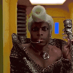 chris-tucker-fifth-element.gif