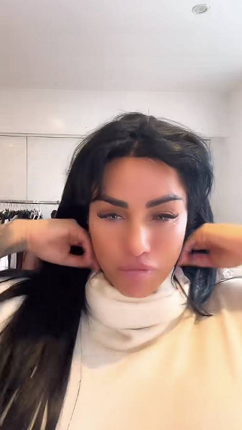 Katie Price #332 Her poorly eye she blames on stress, has her ex ...