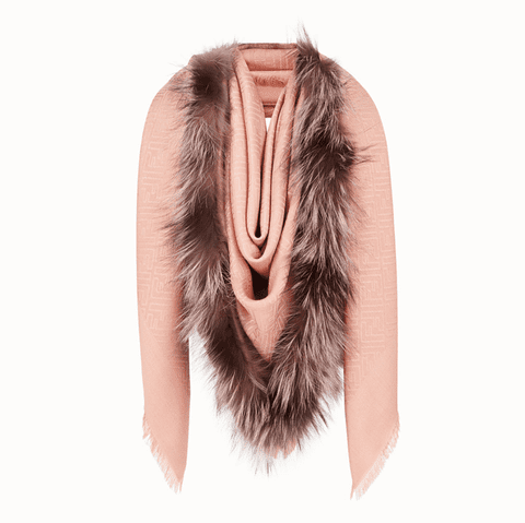 fendi-vagina-scarf-1539697949.png