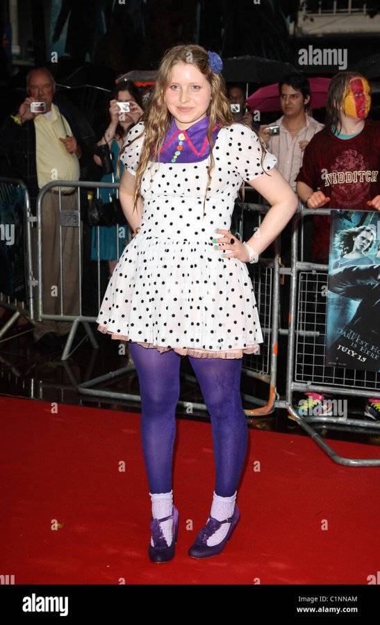 jessie-cave-world-premiere-of-harry-potter-and-the-half-blood-prince-C1NNAM.jpg