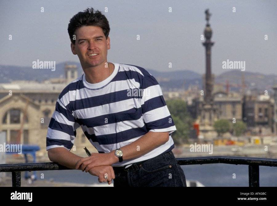 phillip-schofield-portrait-on-location-for-the-bbc-in-barcelona-spain-AFXGBC.jpg