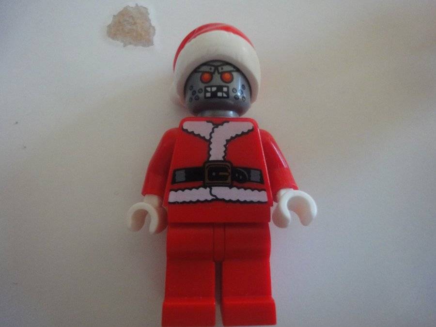 Robot Santa.jpg