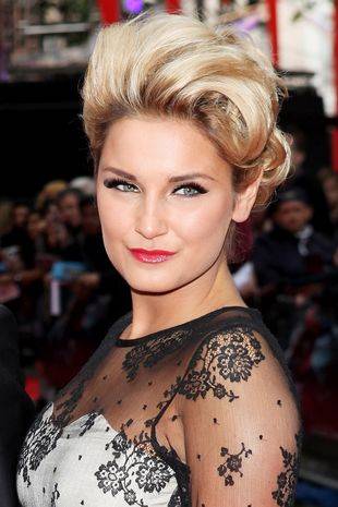 Sam Faiers arrives at the UK Premiere of 'The Amazing Spider-Man' at Odeon Leicester Square.jpeg