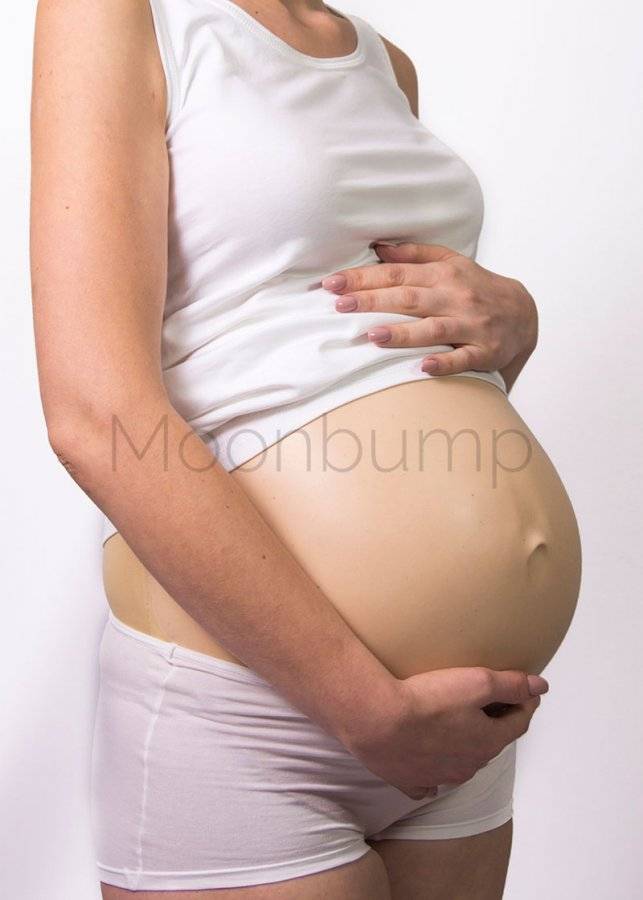 silicone-pregnancy-belly-7-8-months-2.jpg