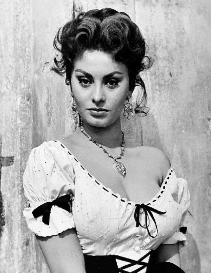 Sophia-Loren-1955-1.jpg