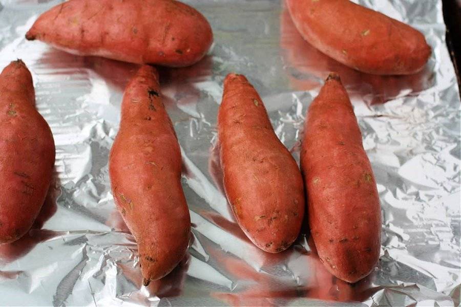 sweet-potatoes-on-a-baking-sheet-2.jpg