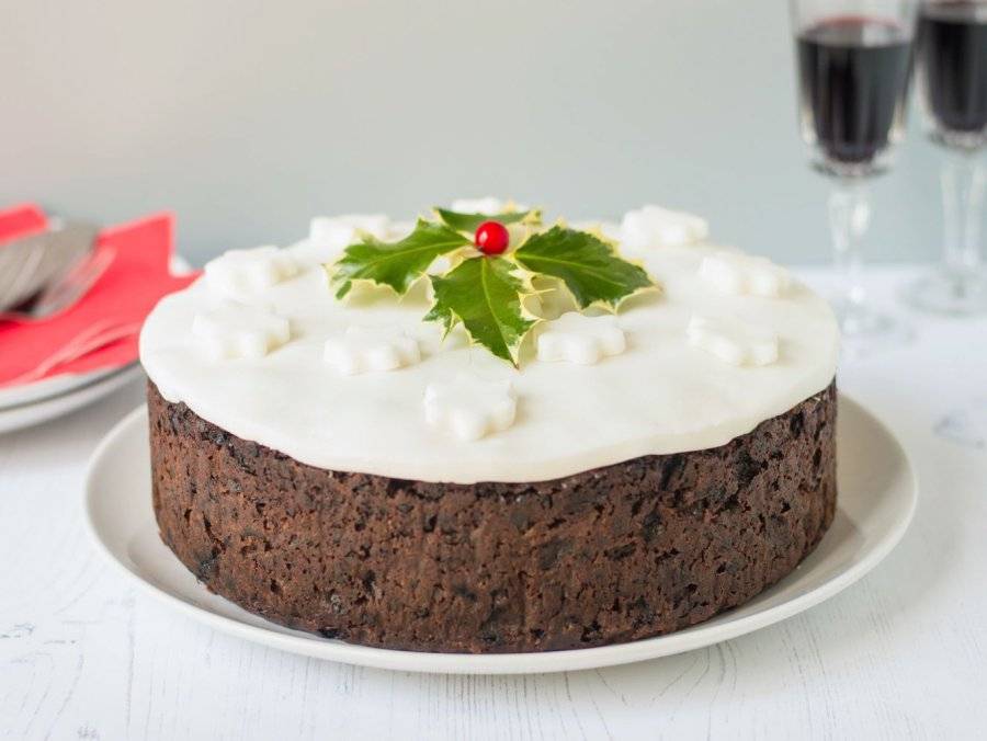 traditional-british-christmas-cake-recipe-435111-Hero-5b91211f46e0fb00257597a6.jpg