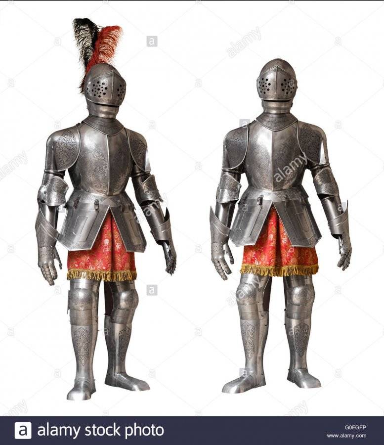 two-knight-armour-suits-isolated-G0FGFP.jpg